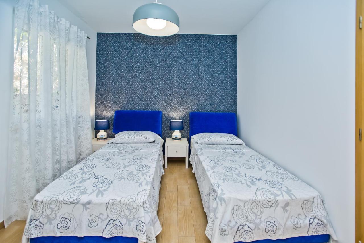 Luxurious Apartments Maslina With Beach Milna  Exterior photo