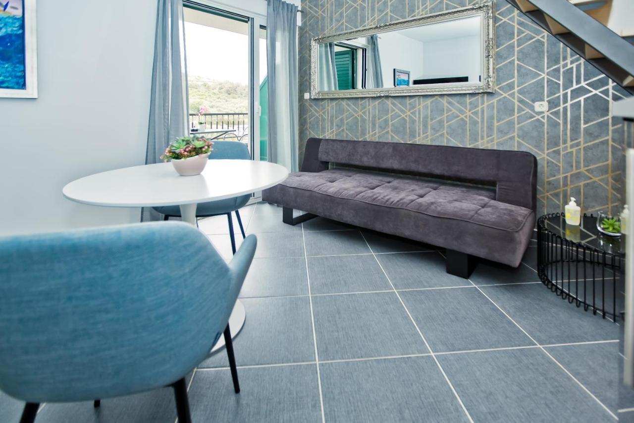 Luxurious Apartments Maslina With Beach Milna  Exterior photo