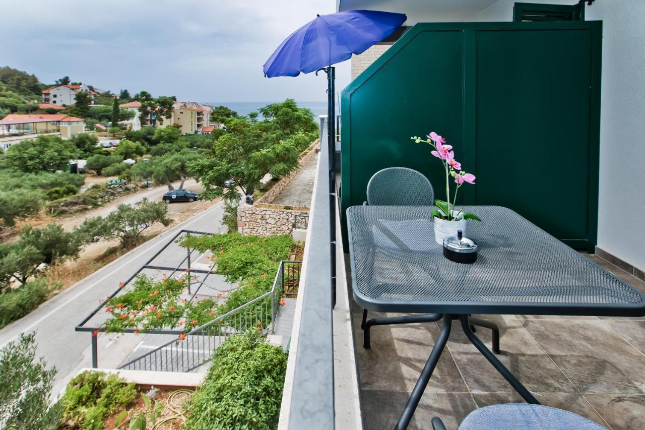 Luxurious Apartments Maslina With Beach Milna  Exterior photo