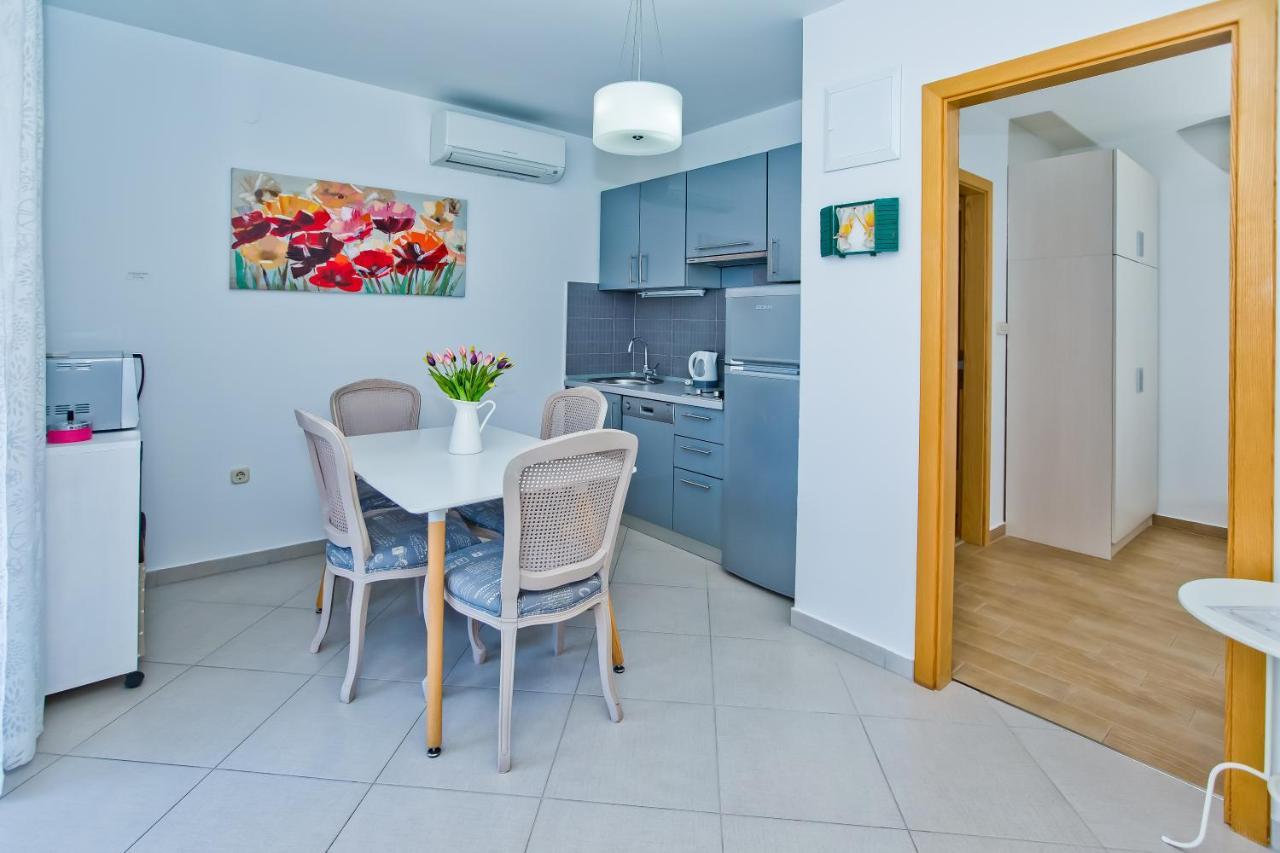 Luxurious Apartments Maslina With Beach Milna  Exterior photo
