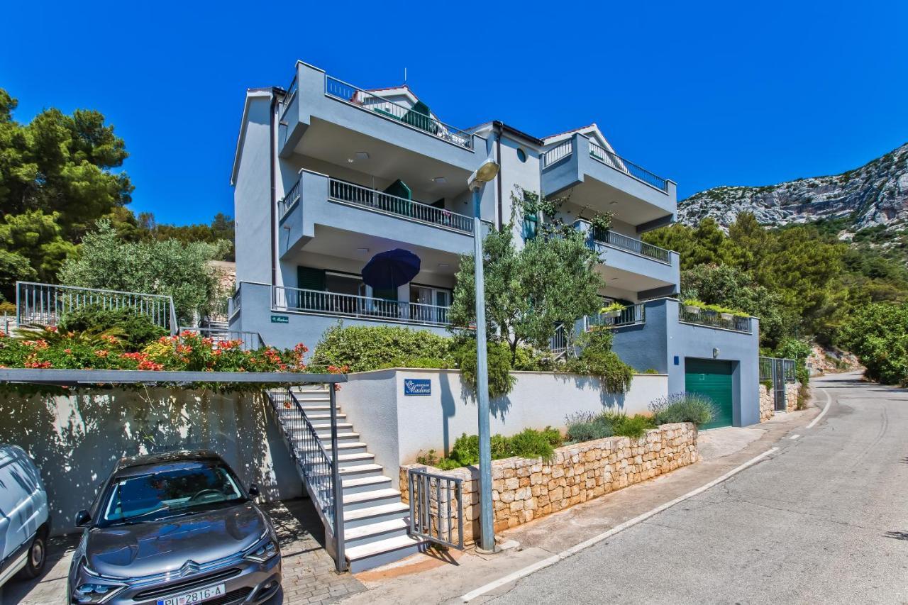 Luxurious Apartments Maslina With Beach Milna  Exterior photo