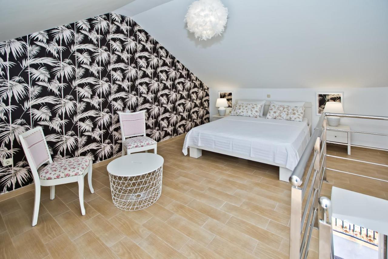 Luxurious Apartments Maslina With Beach Milna  Exterior photo