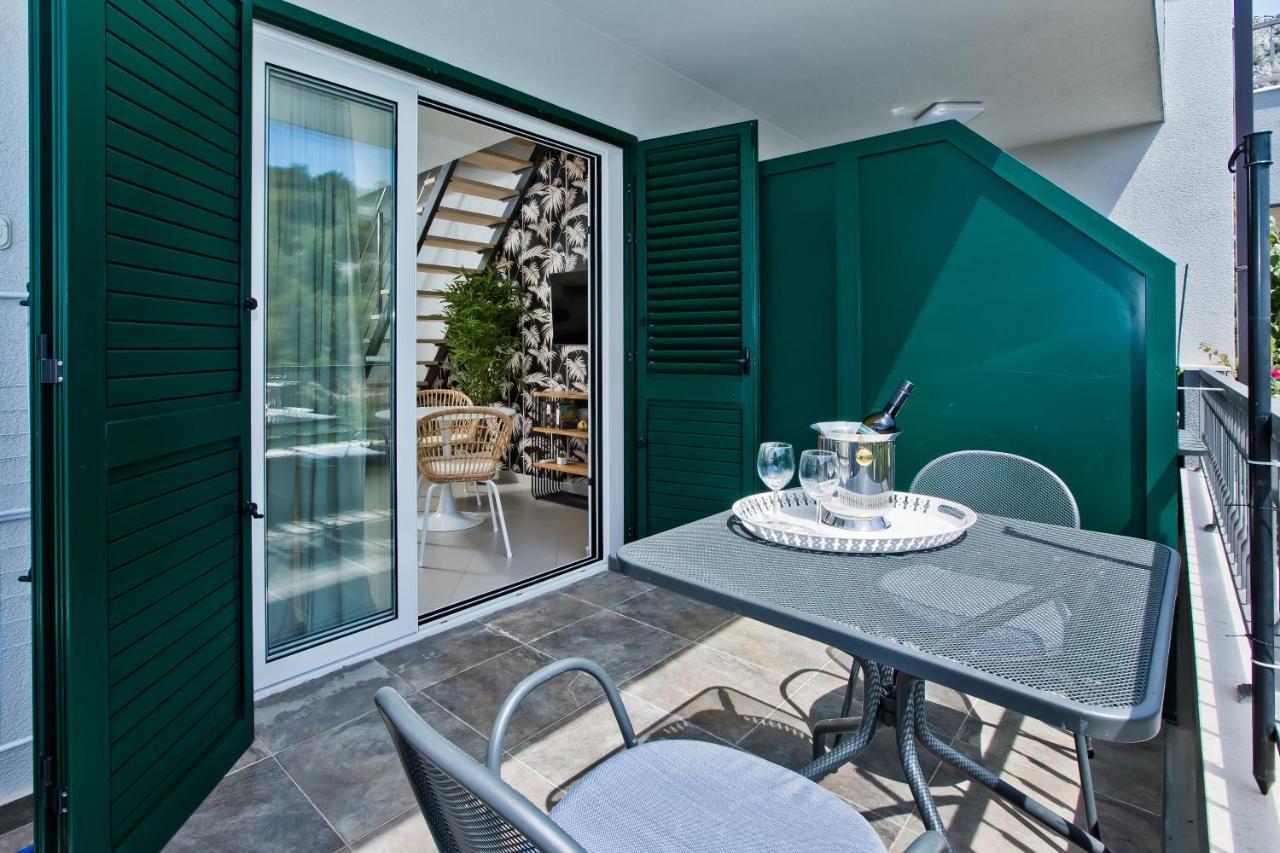Luxurious Apartments Maslina With Beach Milna  Exterior photo
