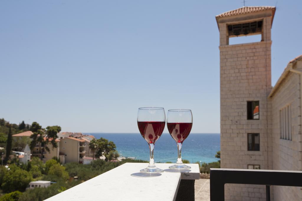 Luxurious Apartments Maslina With Beach Milna  Exterior photo