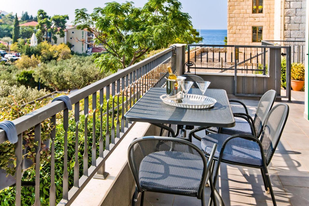 Luxurious Apartments Maslina With Beach Milna  Exterior photo